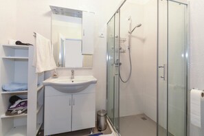 Apartment, 1 Double Bed | Bathroom - Apartments Konta (Kastela)