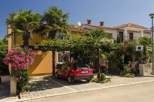 Apartment, 2 Double Beds | Front of property - Apartment Lucija 1025 / Two Bedroom Apartment (Porec)