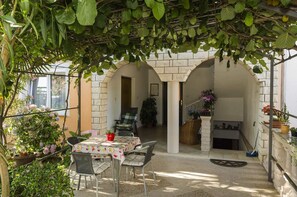 Apartment, 2 Double Beds | Front of property - Apartment Lucija 1025 / Two Bedroom Apartment (Porec)