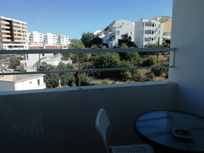 Blackout curtains, soundproofing, iron/ironing board, free WiFi