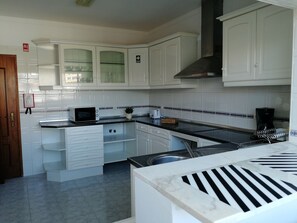 Een flatscreentelevisie