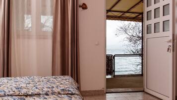 Apartment, 1 Double Bed | Beach/ocean view