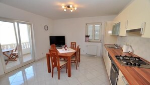 Apartment, 1 Double Bed with Sofa bed | Private kitchen