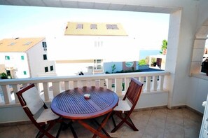 Departamento, 1 cama matrimonial y sofá cama | Balcón