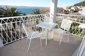 Balcony - Apartments Vojnovic (Dugi Rat)