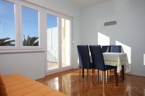 Apartment, Mehrere Betten | Eigene Küche | Herdplatte, Kochgeschirr/Geschirr/Besteck