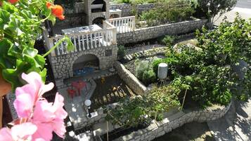 Apartment, Mehrere Betten | Unterkunftsgelände