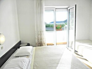 Apartment, Mehrere Betten | Kostenloses WLAN, Bettwäsche