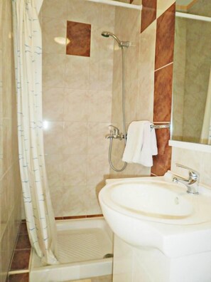 Apartment, Multiple Beds | Bathroom | Shower, deep-soaking bathtub - Apartments Josip / Three Bedrooms A1 (Rab)