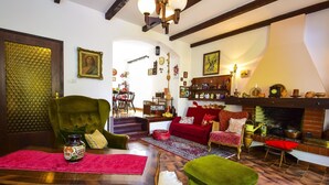 House, Multiple Beds | Living room | TV - Holiday House Mira (Starigrad)