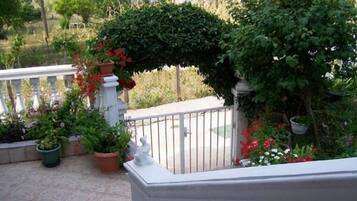 Apartment, Multiple Beds | Property grounds