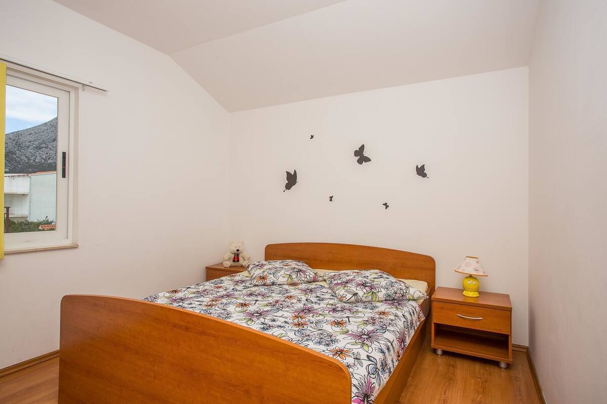 Apartment, 2 Doppelbetten | Kostenloses WLAN, Bettwäsche