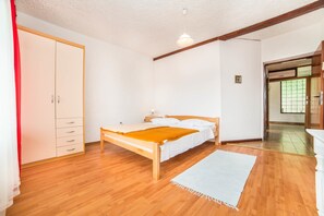 Free WiFi, bed sheets - Apartments Boris Kampor (Rab)