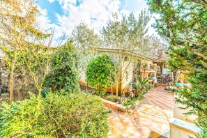 Apartment, Multiple Beds | Front of property