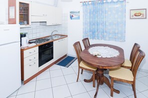 Apartment, 1 Doppelbett und Schlafsofa | Eigene Küche | Herdplatte, Kochgeschirr/Geschirr/Besteck