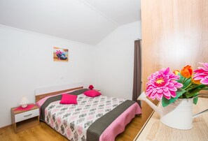 Departamento, varias camas | Wifi gratis y ropa de cama 