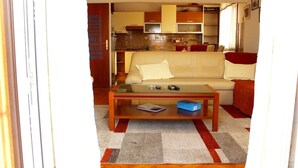 Apartment, Multiple Beds | Living room | TV - Apartments Marinović (Supetar)