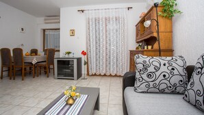 Appartement, 2 lits doubles | Salle de séjour