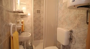 Apartment, 1 Double Bed with Sofa bed | Bathroom | Shower