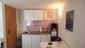 Apartment, 1 Doppelbett und Schlafsofa | Eigene Küche