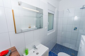 Apartemen, 1 Tempat Tidur Double | Kamar mandi | Shower