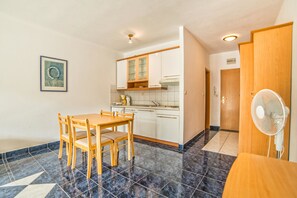 Apartment, 2 Einzelbetten | Eigene Küche