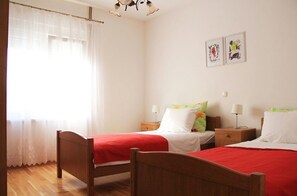 Apartment, Multiple Beds | Private kitchen