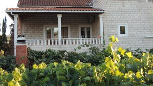 Apartment, Multiple Beds | Front of property
