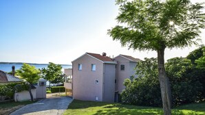 Unclassified image, 5 of 43, button - Apartments Stosic (Razanac)