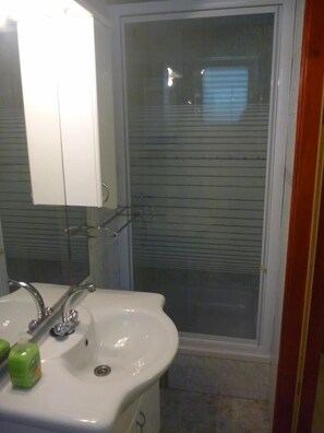 Apartment, 1 Double Bed with Sofa bed | Bathroom
