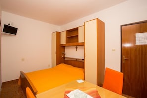 Apartment, 1 Double Bed | Free WiFi, bed sheets - Apartments Marie (Rab)