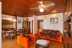 Apartment, Multiple Beds | Living room | TV - Apartments Radeljic (Podstrana)