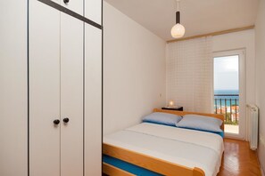 Apartment, Multiple Beds | Free WiFi, bed sheets - Apartments Radeljic (Podstrana)