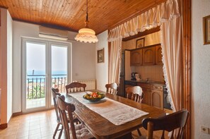 Apartment, Mehrere Betten | Eigene Küche | Herdplatte, Kochgeschirr/Geschirr/Besteck