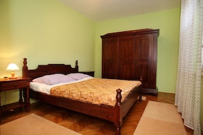 Apartment, 2 Doppelbetten | Eigene Küche | Herdplatte, Kochgeschirr/Geschirr/Besteck