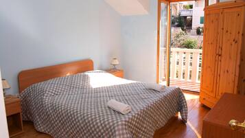 Apartment, Multiple Beds | Free WiFi, bed sheets