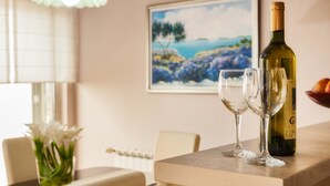 Unclassified image, 3 of 48, button - Apartment Jere / Four Bedrooms Apartment (Podstrana)