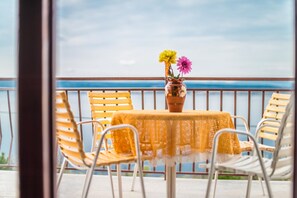 Apartment, 1 Double Bed with Sofa bed | Beach/ocean view