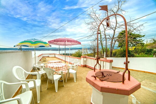 Apartment, Mehrere Betten | Terrasse/Patio