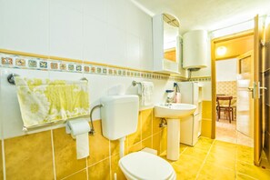 Apartment, Multiple Beds | Bathroom | Shower - Holiday House Laura Crikvenica (Crikvenica)