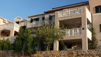 Apartment, Multiple Beds | Exterior