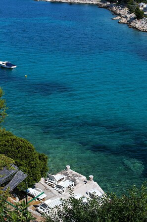 Beach - Apartments Roko Bilo (Primosten)