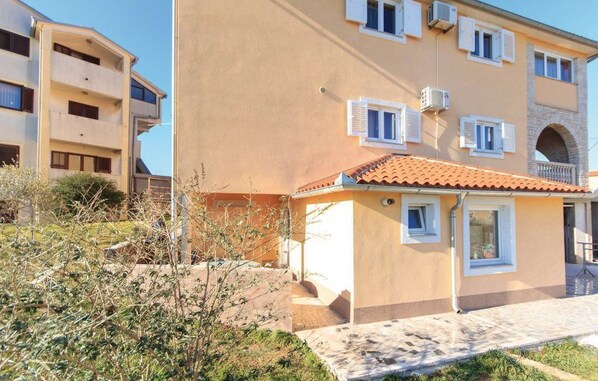 Departamento, 1 cama matrimonial y sofá cama | Vista frontal de la propiedad