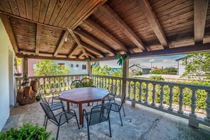 Departamento, varias camas | Balcón