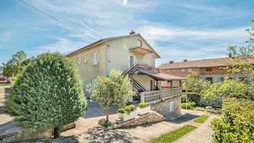 Appartement, plusieurs lits | Façade de lâhĂ©bergement