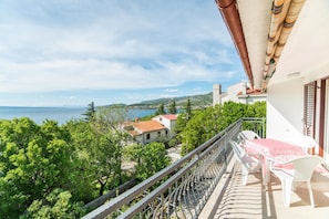Apartment, Mehrere Betten | Balkon