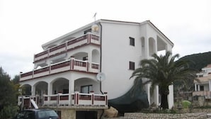 Unclassified image, 2 of 5, button - Apartments Žentil 3106 (Rab)