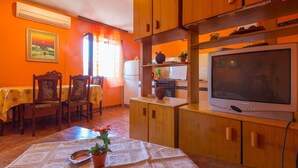 Apartment, Multiple Beds | Private kitchen | Stovetop, cookware/dishes/utensils - Apartments Luić (Crikvenica)