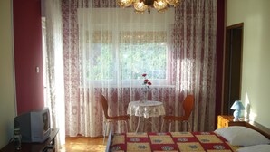 Apartment, 1 Doppelbett und Schlafsofa | Kostenloses WLAN, Bettwäsche