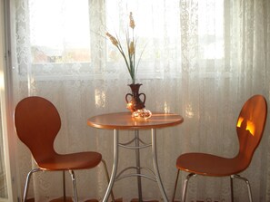 Apartment, 1 Double Bed with Sofa bed | Private kitchen | Oven, stovetop, cookware/dishes/utensils - Apartments Kostovic (Marina)